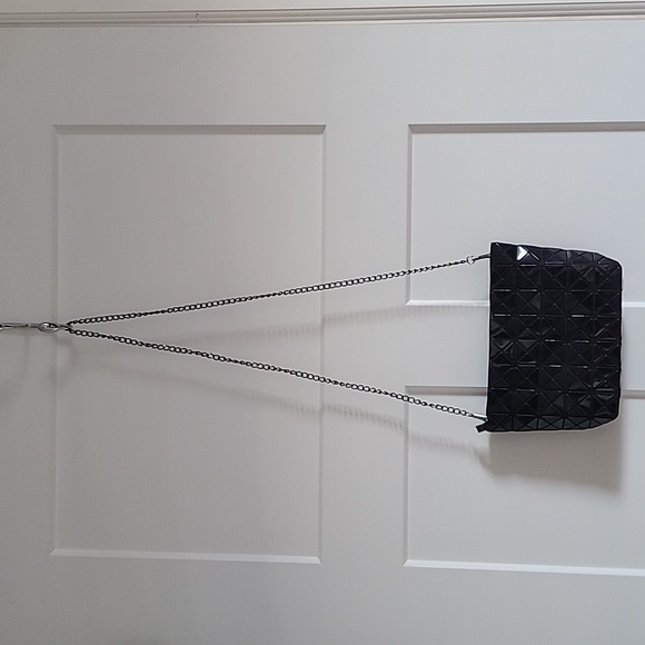 Beautiful Issey Miyake Baobao black pouch - Picture 2 of 5